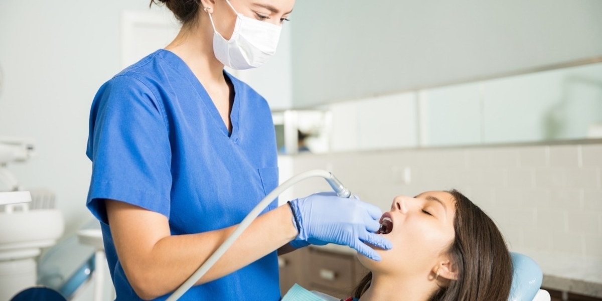 dental cleaning procedure - blossom smiles dental